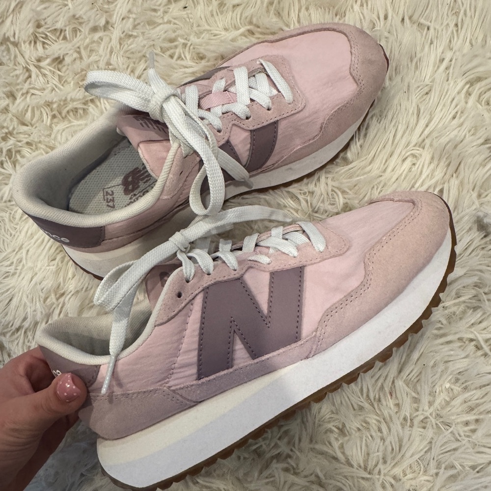 Womens new balance 237 pink